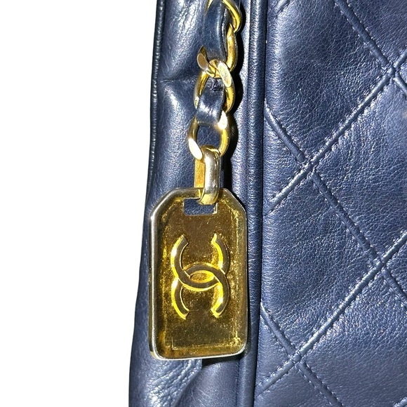 Vintage Chanel Quilted Navy Shoulder Bag - Picture 9 of 9